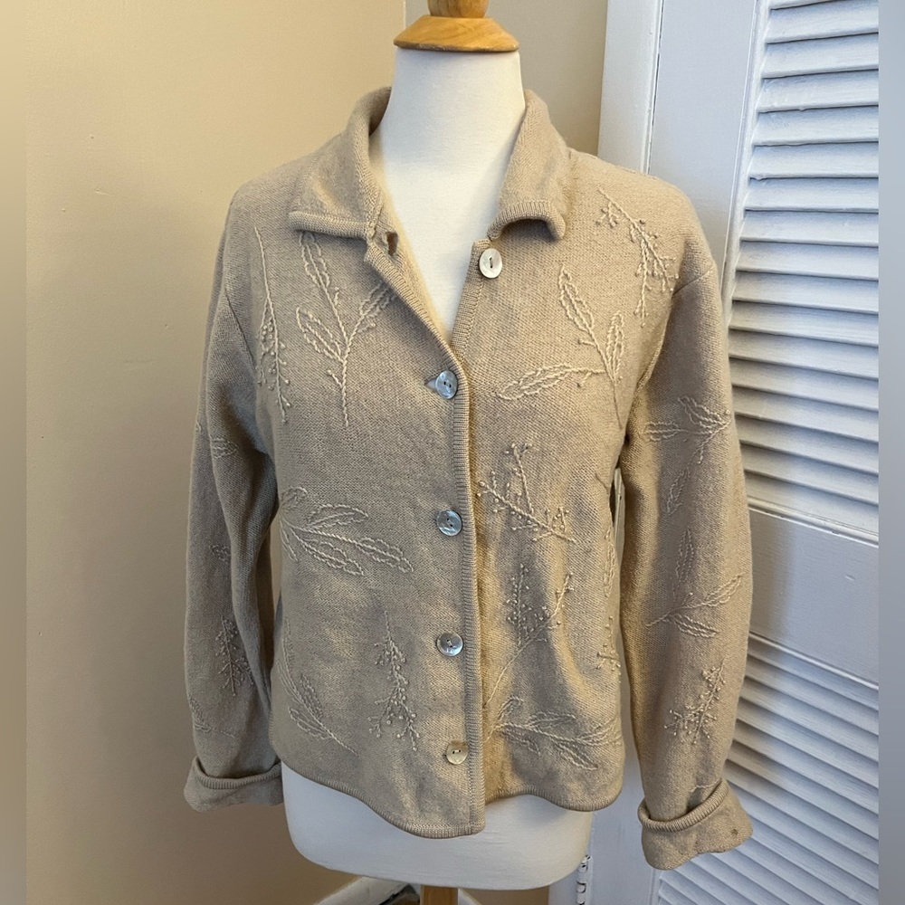 Tally Ho women’s cardigan.  Beige. Size L